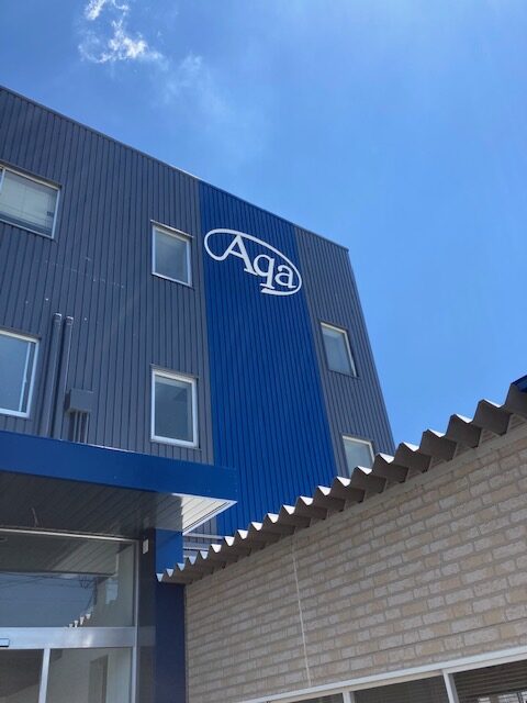 株式会社　アクア