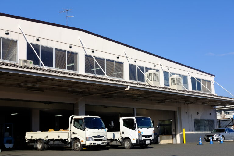 株式会社　仲啓