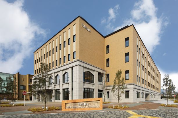 学校法人　大和学園