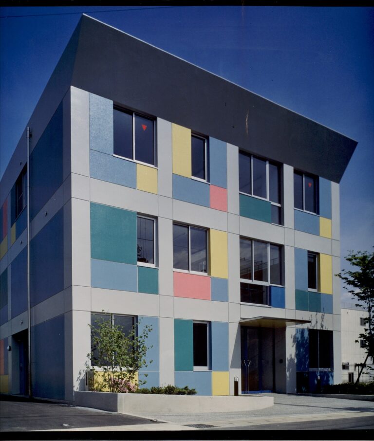 技研トラステム　株式会社