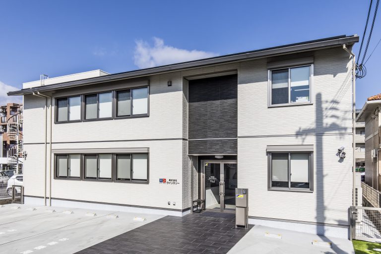 株式会社　ウインスリー