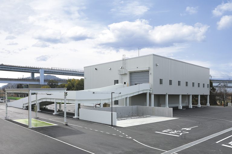 新明和工業　株式会社