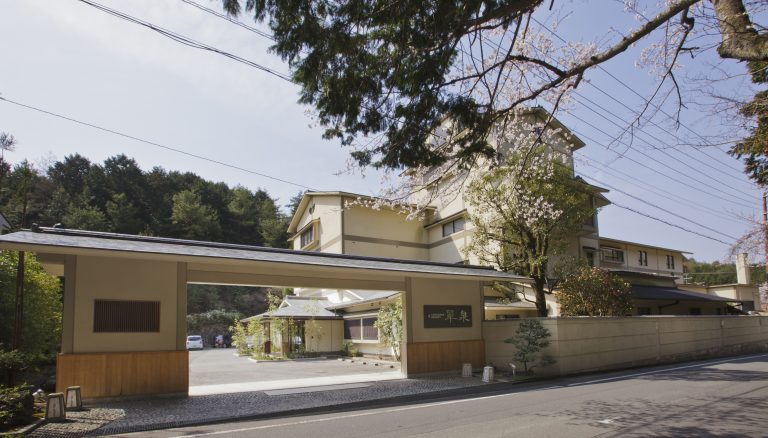 株式会社　翠泉