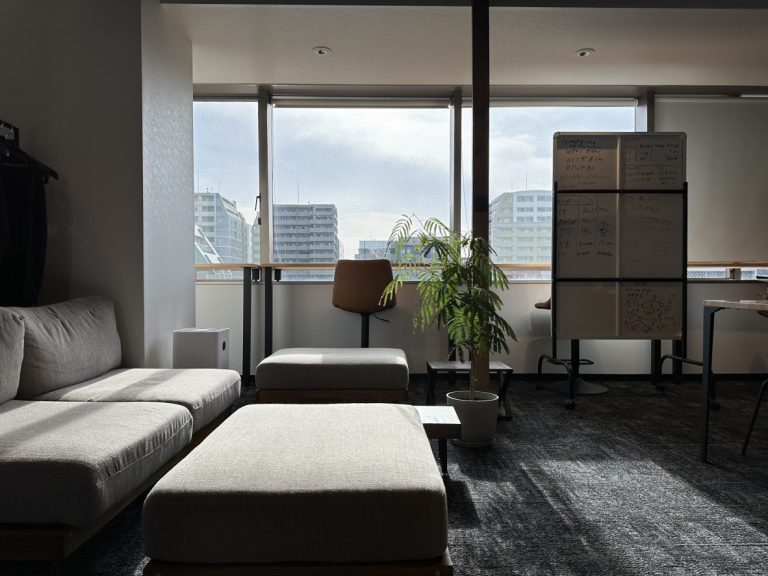 ファンフォ　株式会社