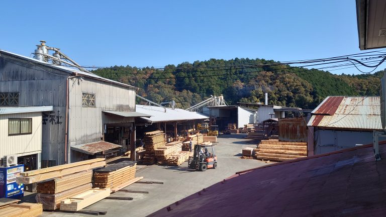 坂矢木材　株式会社